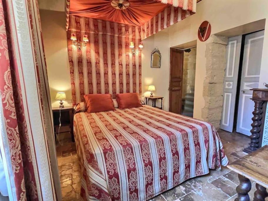 Chez Lydia - Osez La Vie De Chateau ! Pont Du Gard, Uzes Remoulins Luaran gambar